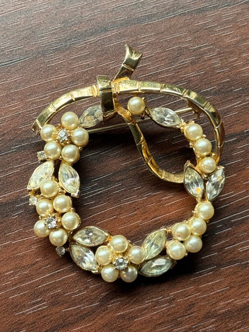 Vintage Coro Faux Pearl and Rhinestone Flower Wreath Brooch